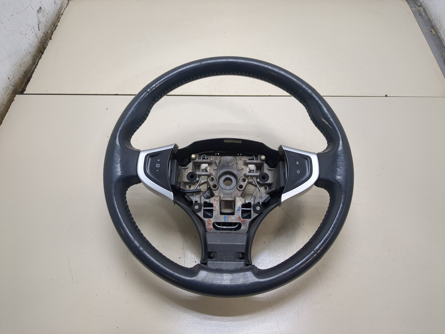 Рулевое колесо (руль)