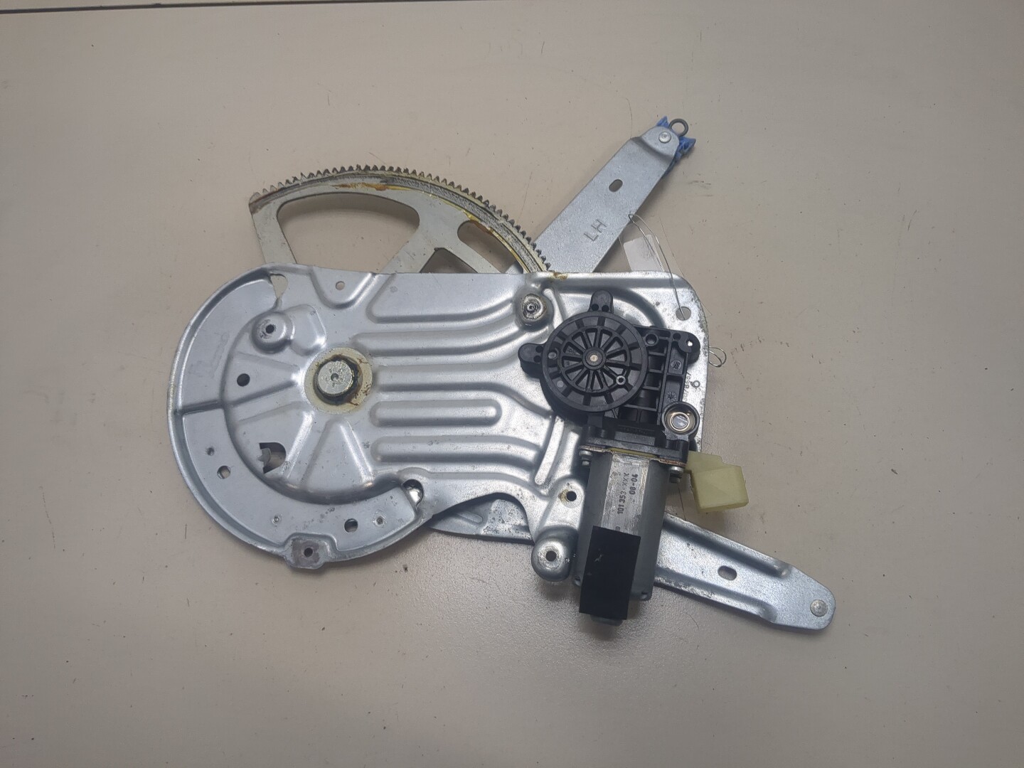 Стеклоподъемник электр. передний левый