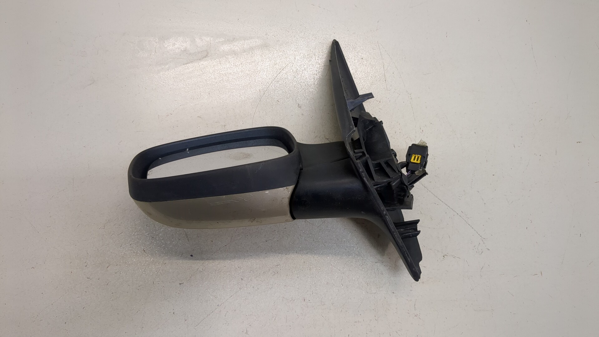 Зеркало левое электрическое