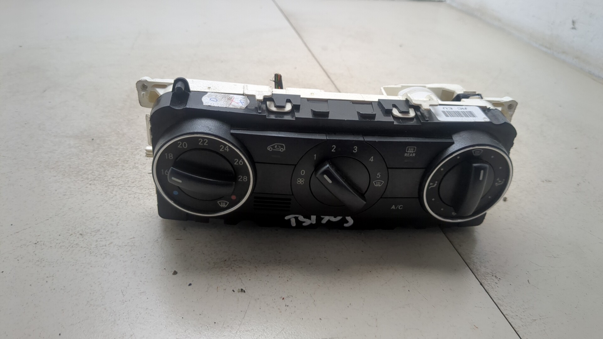 Переключатель отопителя