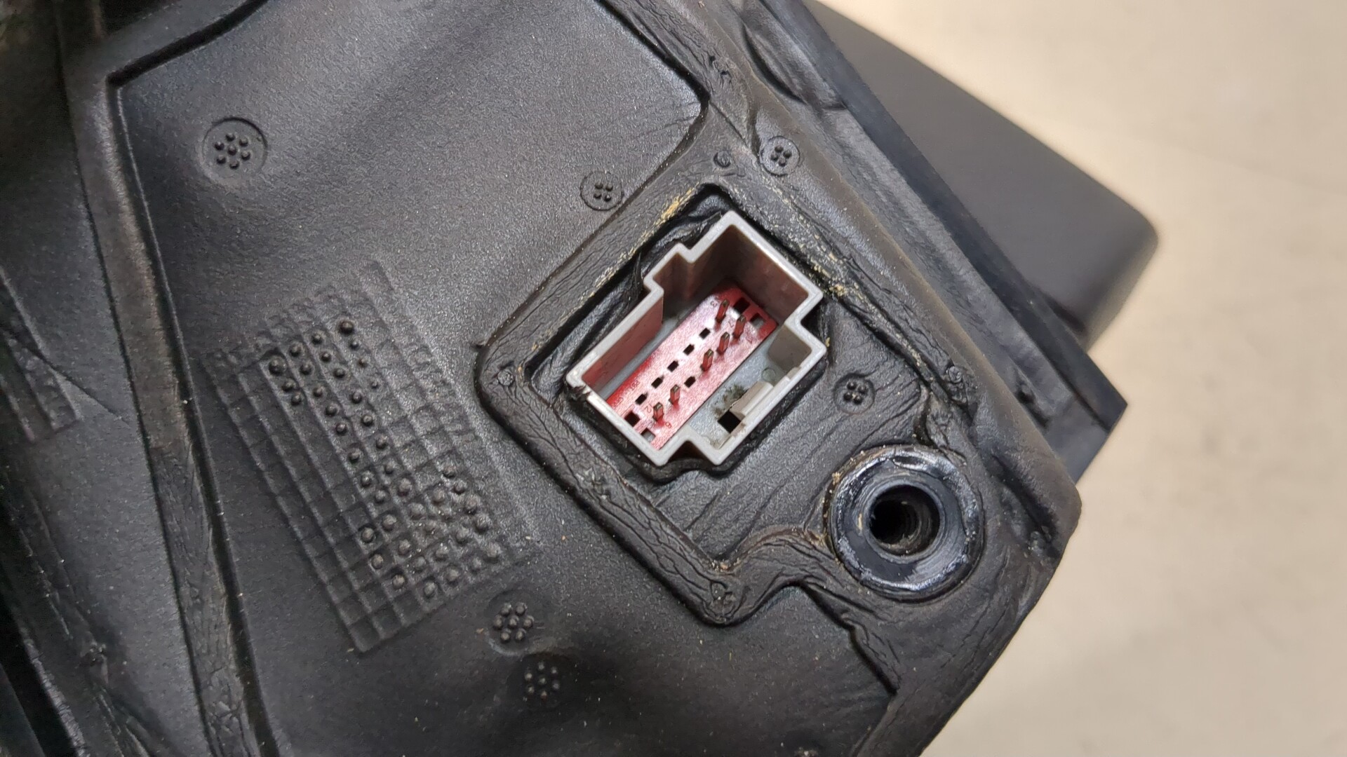 Зеркало правое электрическое