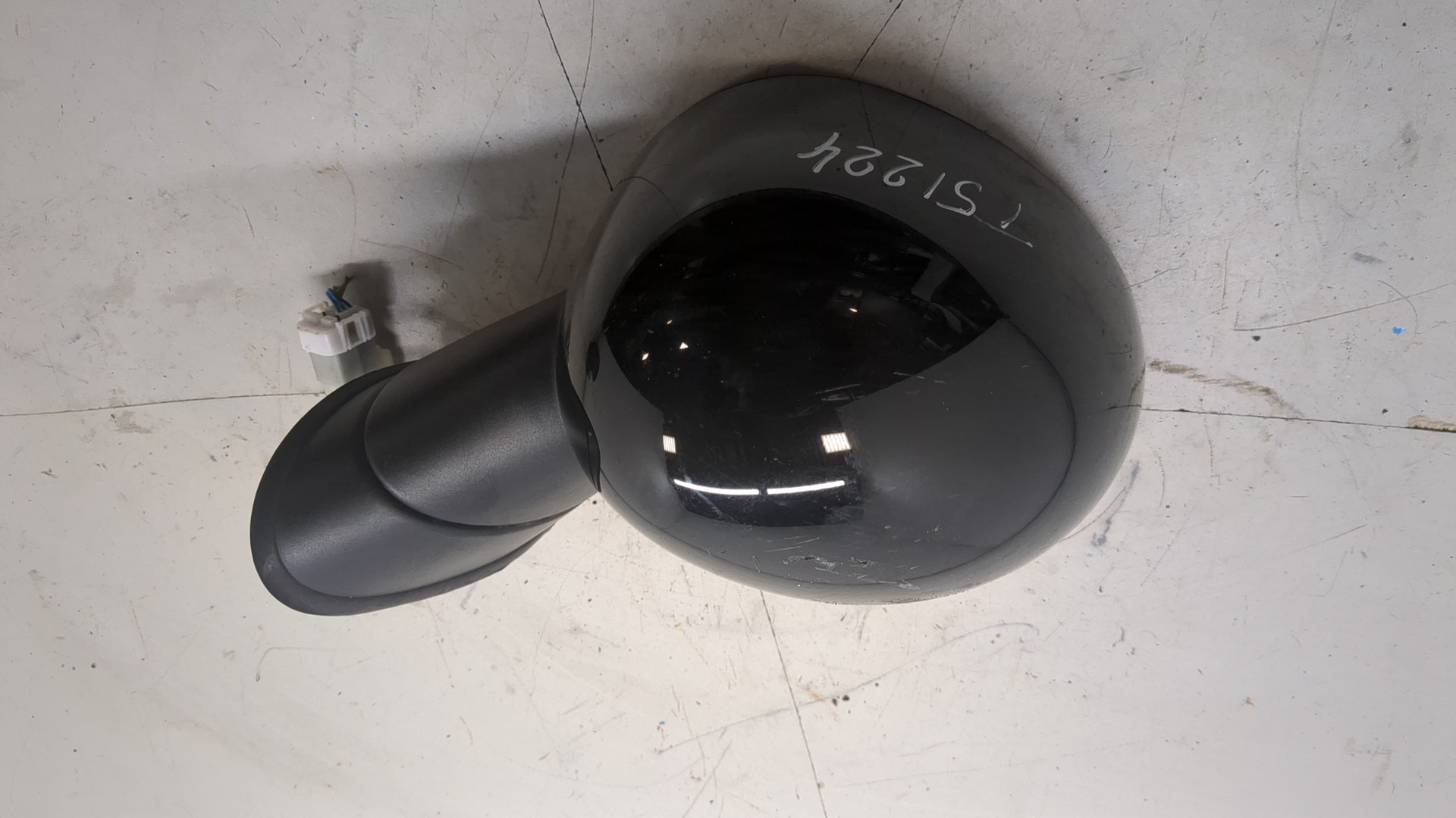 Зеркало левое электрическое