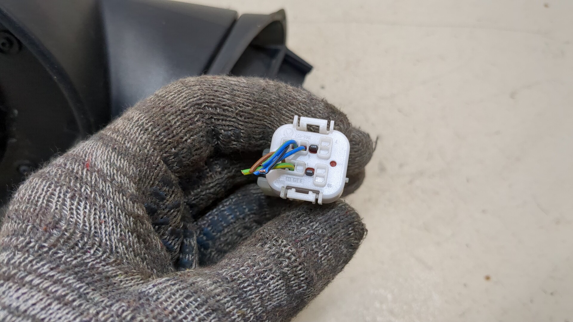 Зеркало левое электрическое