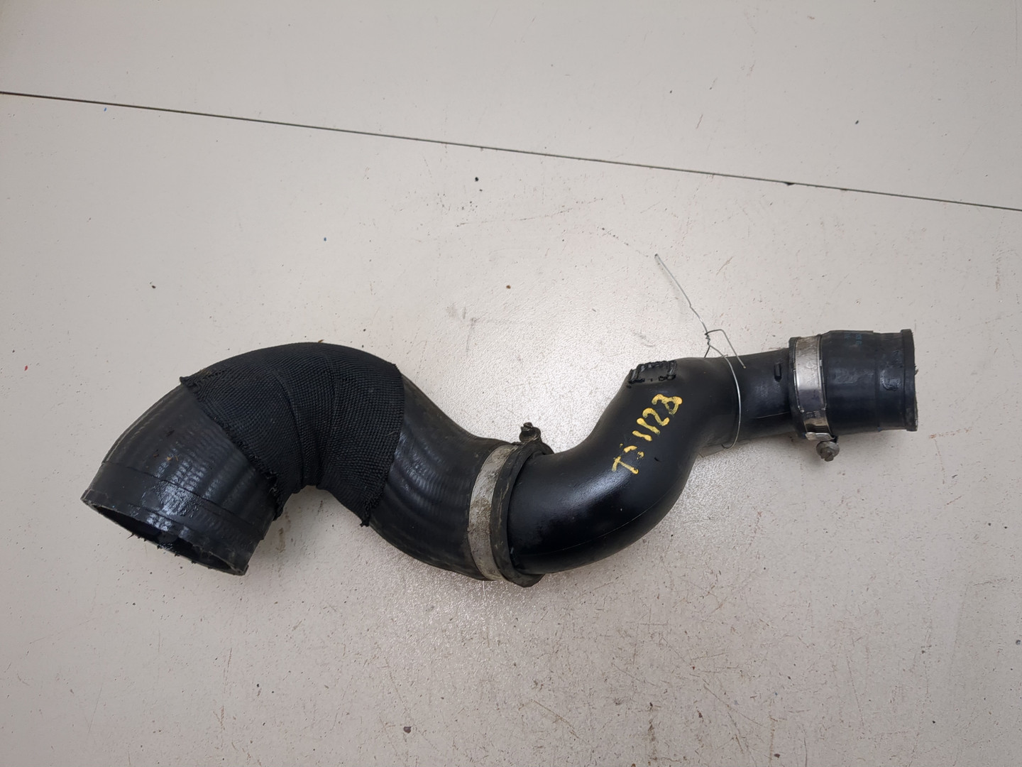 Патрубок интеркулера