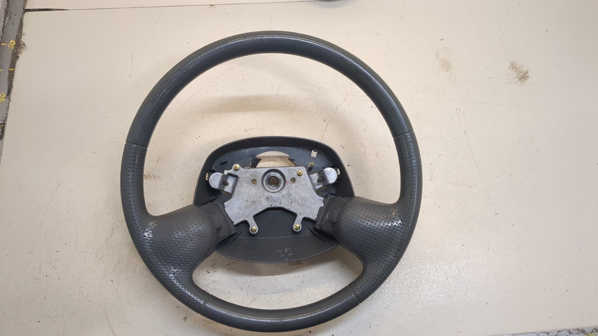 Рулевое колесо (руль)