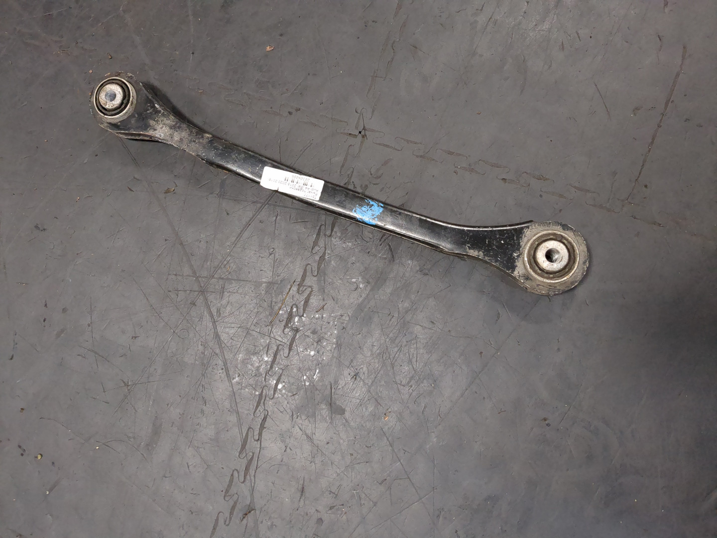 Рычаг задний левый