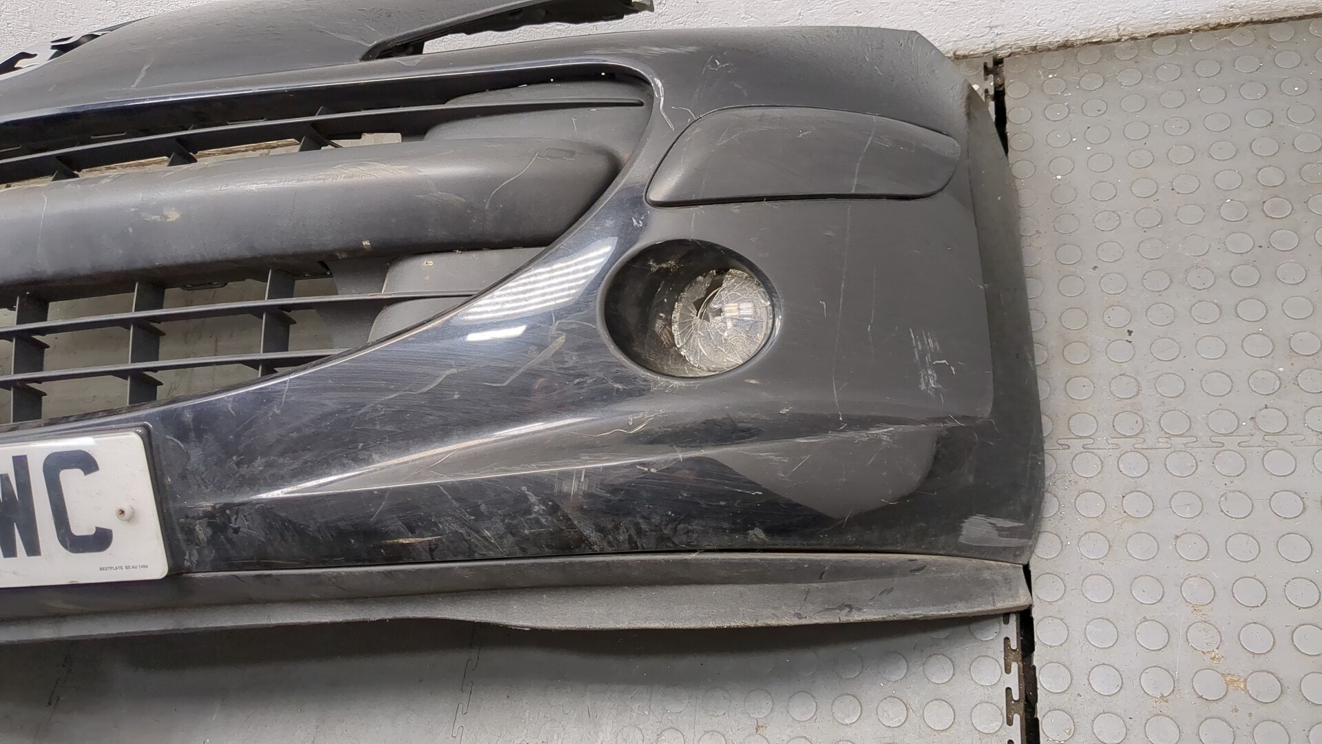 Бампер передний