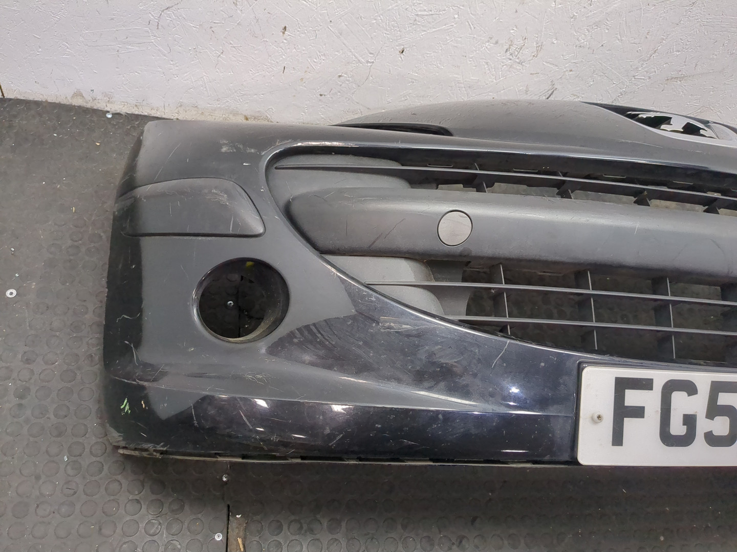 Бампер передний