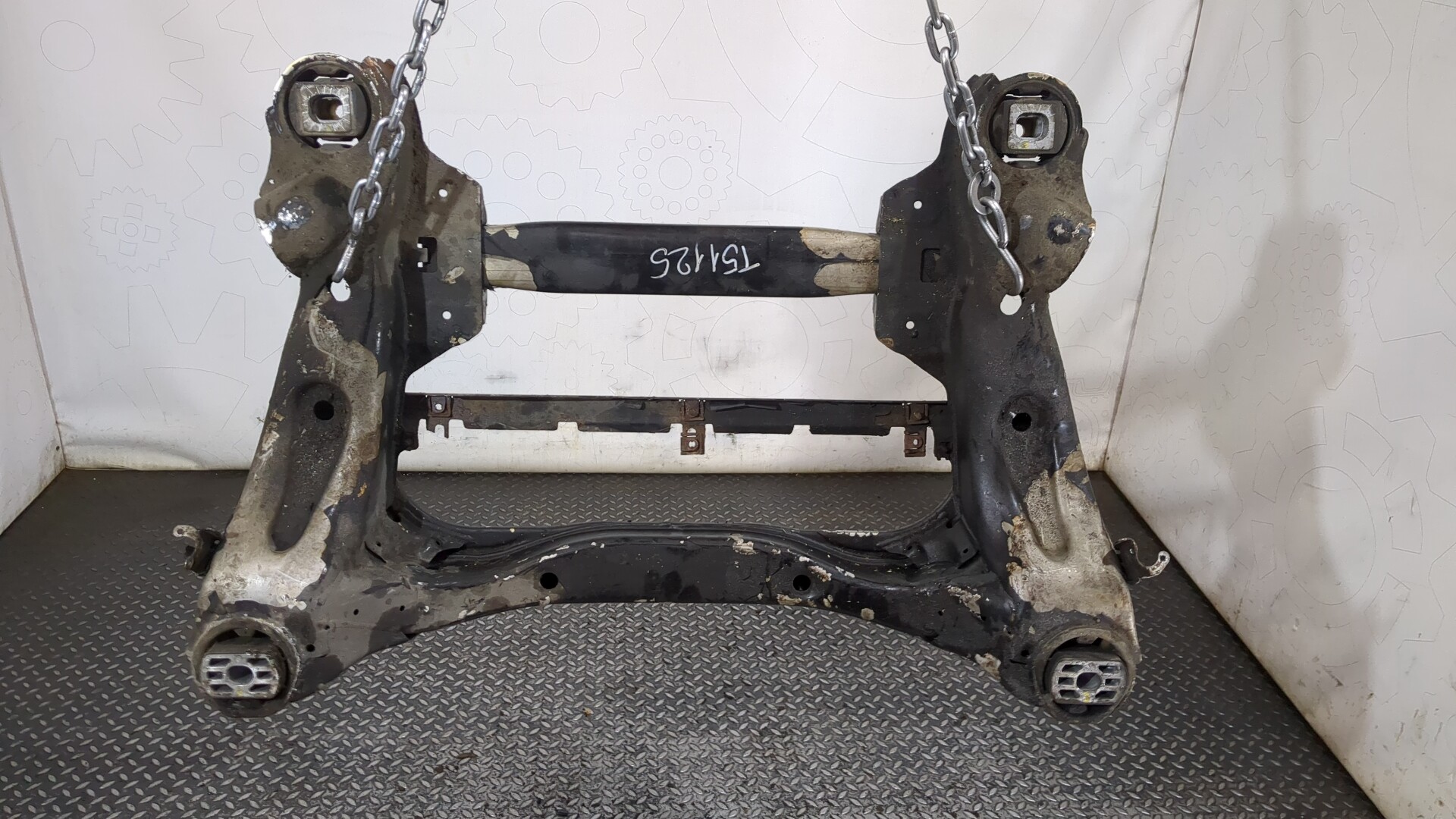 Балка подмоторная