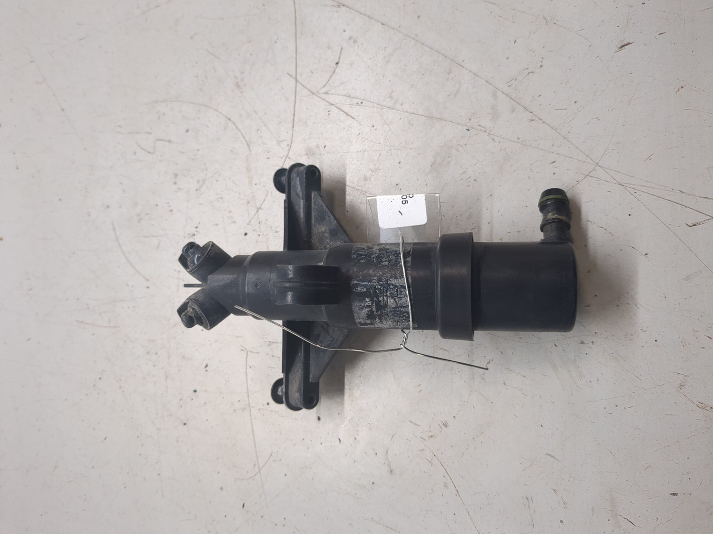 Форсунка омывателя фары