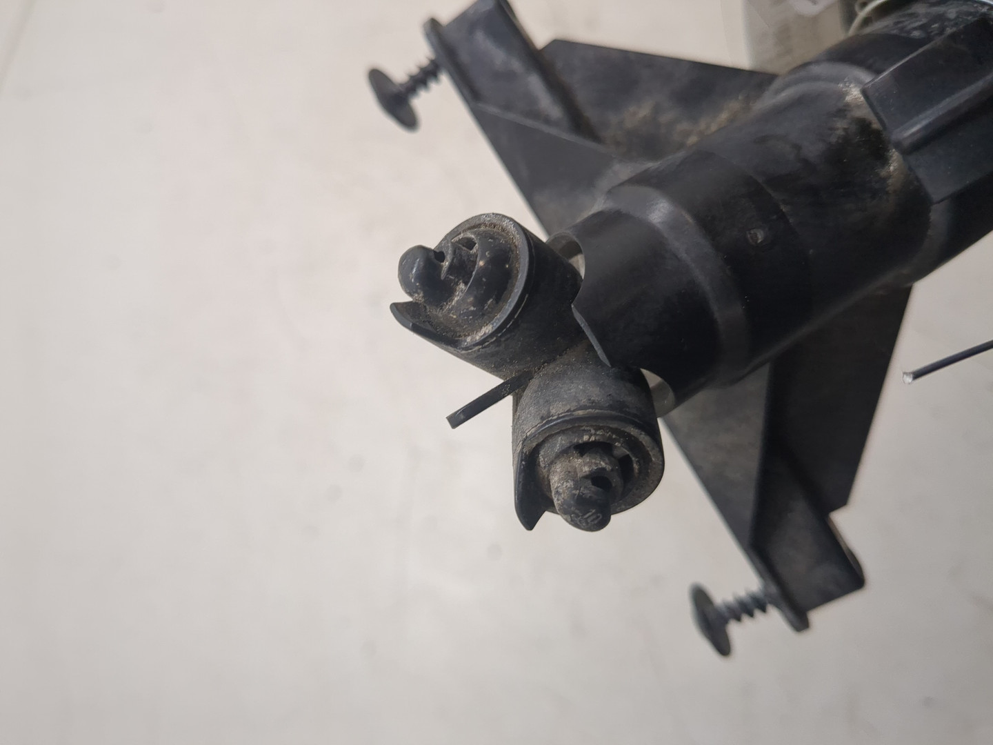 Форсунка омывателя фары