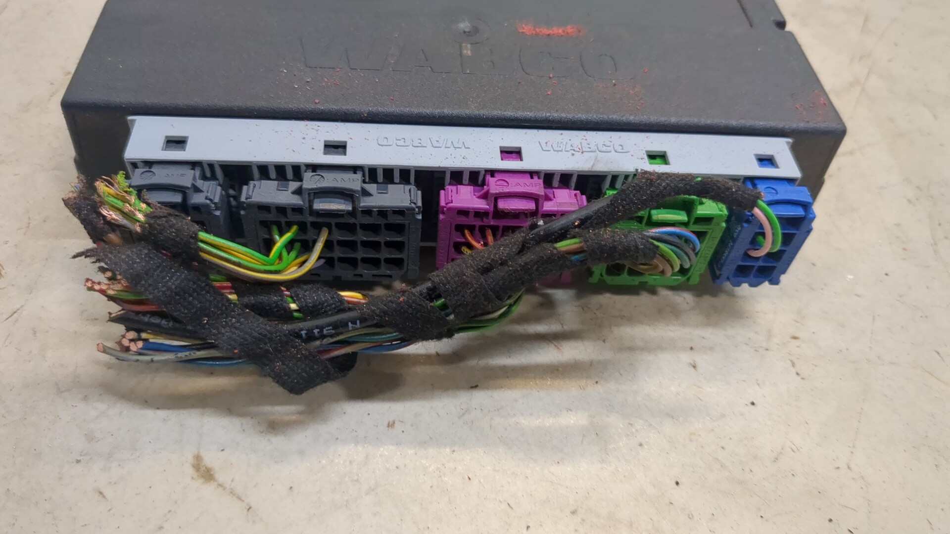 Блок управления подвеской