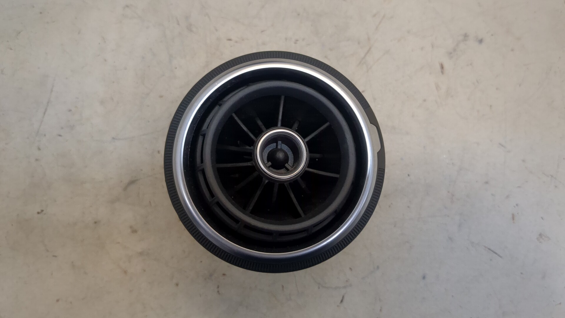 Дефлектор воздушный