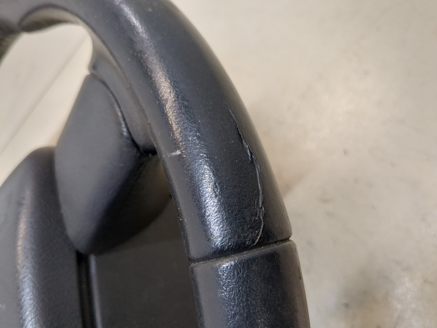 Рулевое колесо (руль)