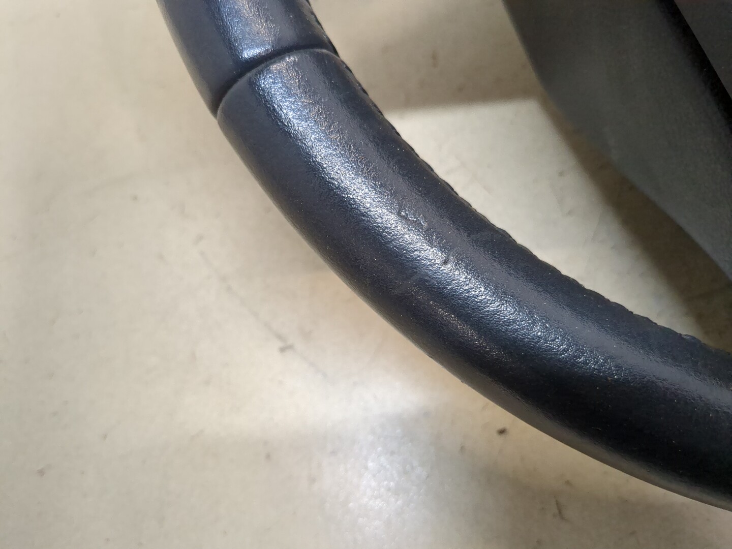 Рулевое колесо (руль)