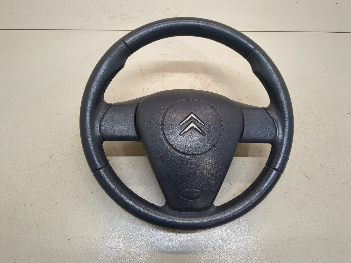 Рулевое колесо (руль)