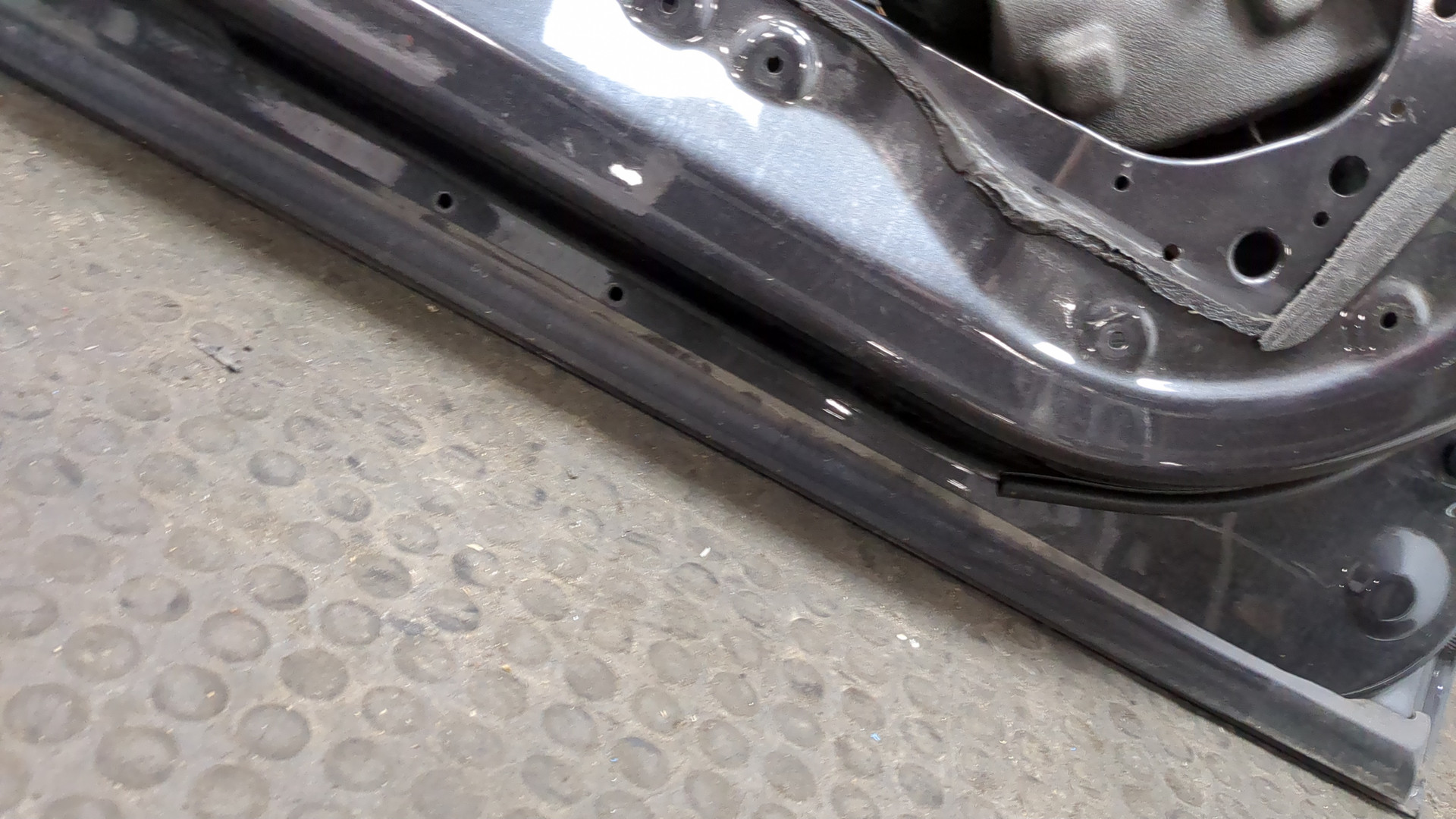 Дверь передняя правая