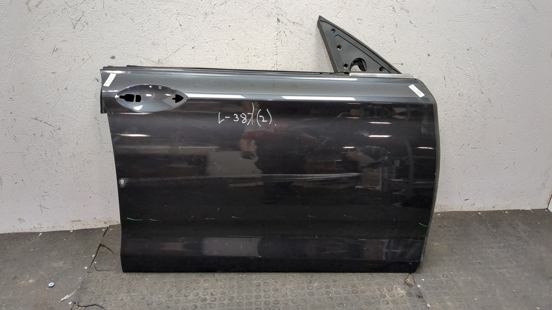 Дверь передняя правая