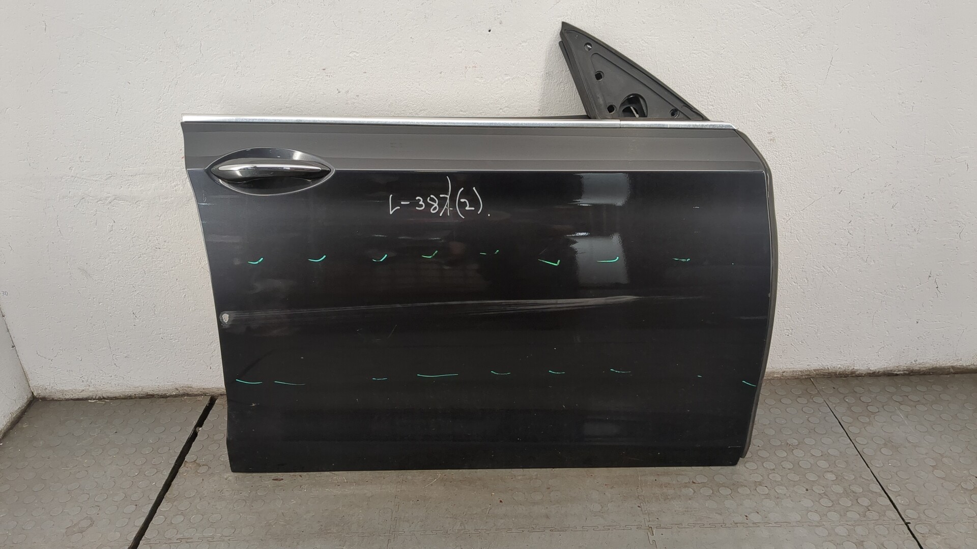 Дверь передняя правая