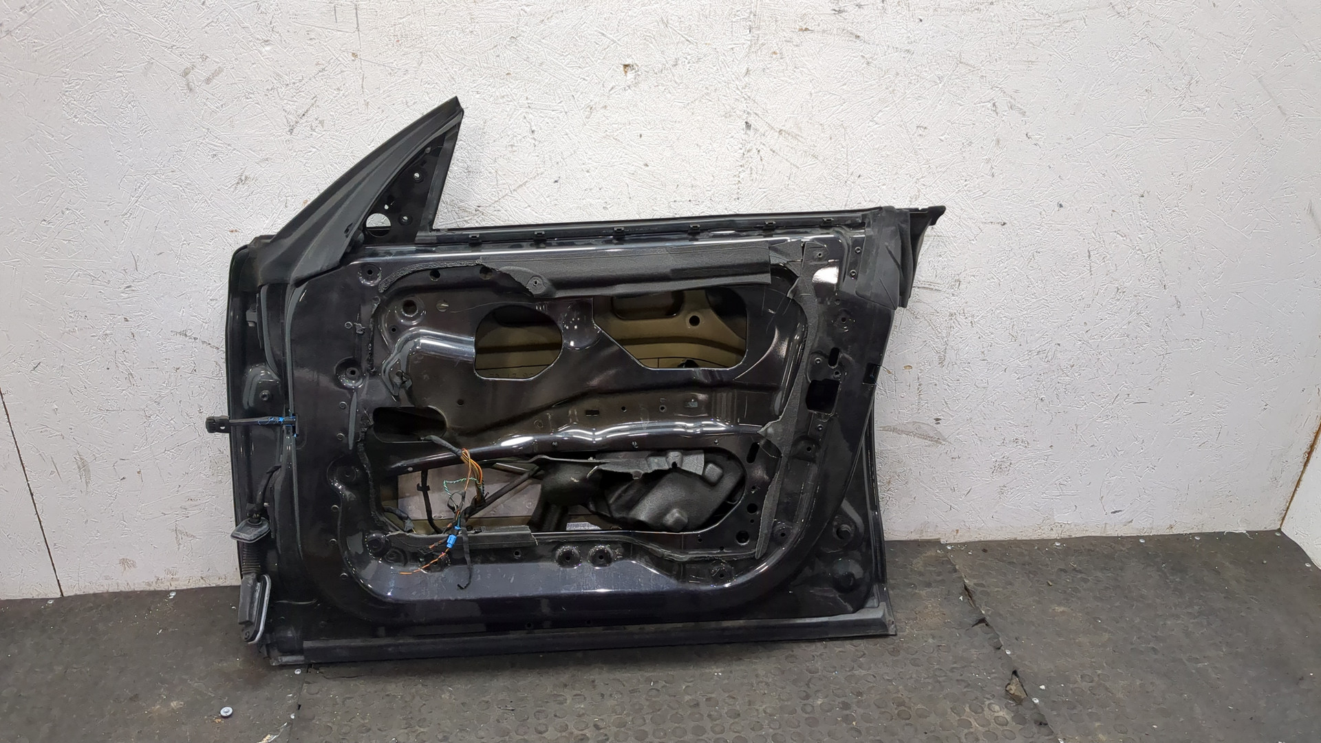 Дверь передняя правая