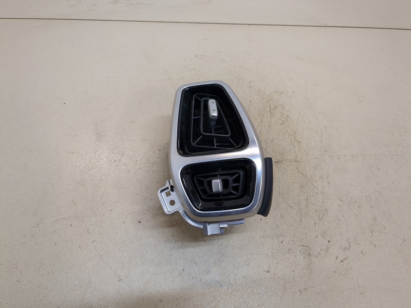 Дефлектор воздушный