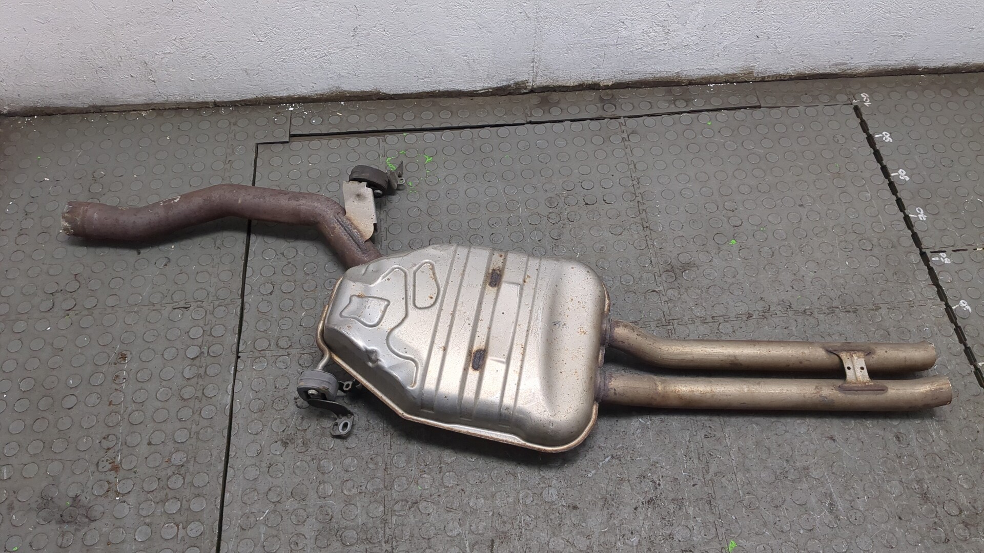 Глушитель задняя часть