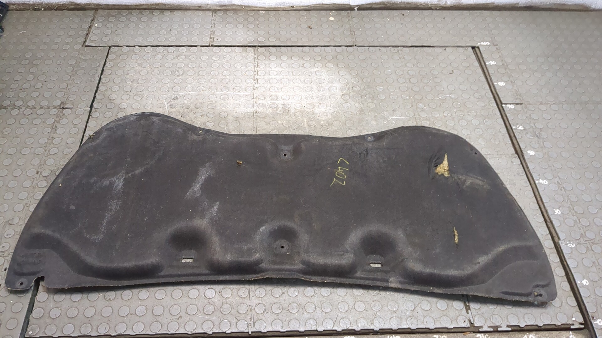 Шумоизоляция капота