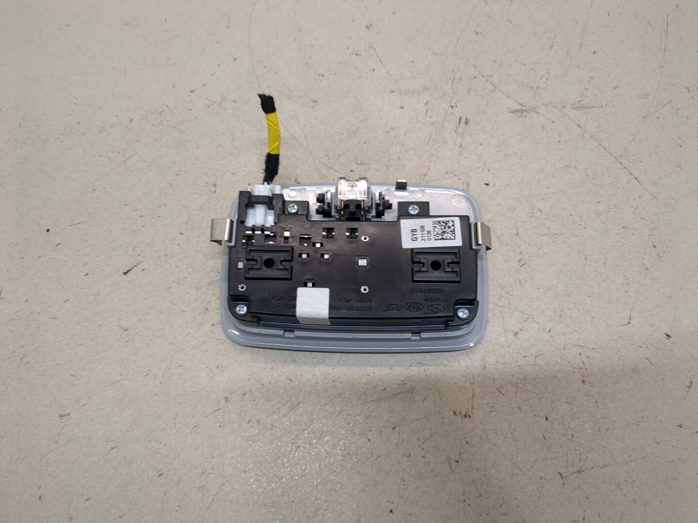 Плафон салонный