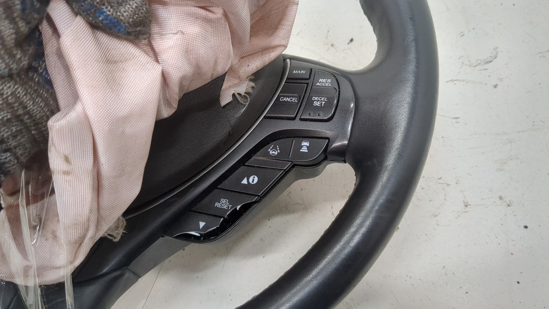 Рулевое колесо (руль)