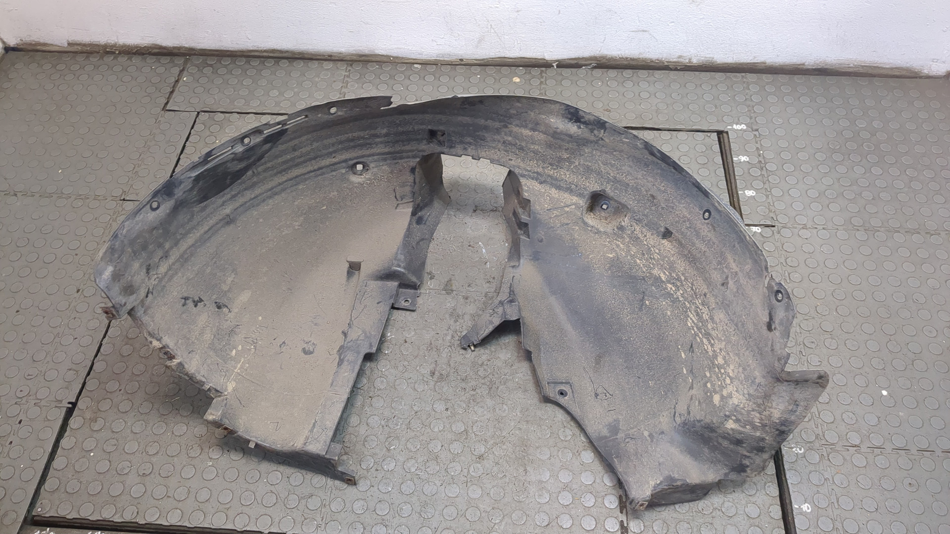 Локер передний левый