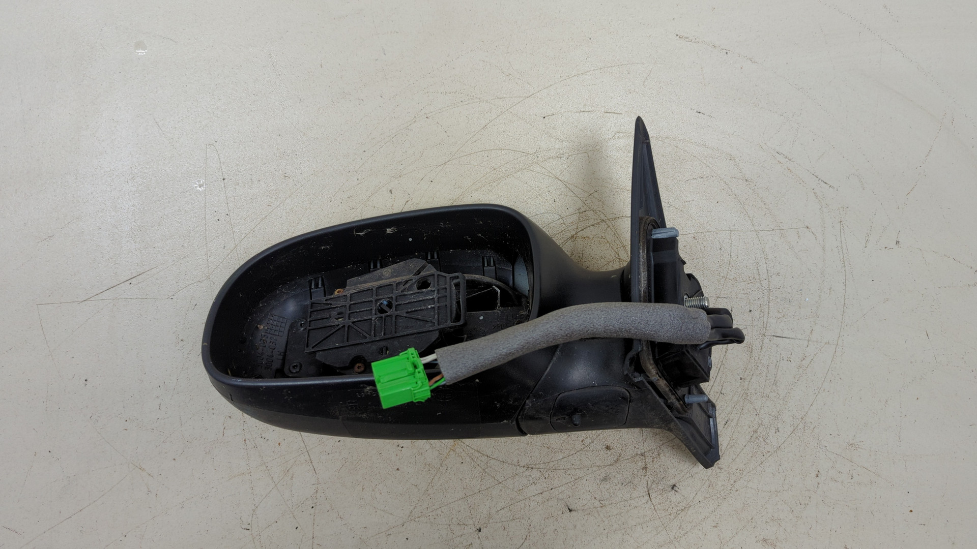 Зеркало левое электрическое