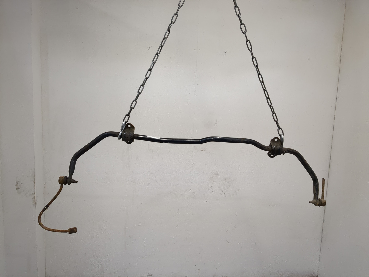 Стабилизатор передний