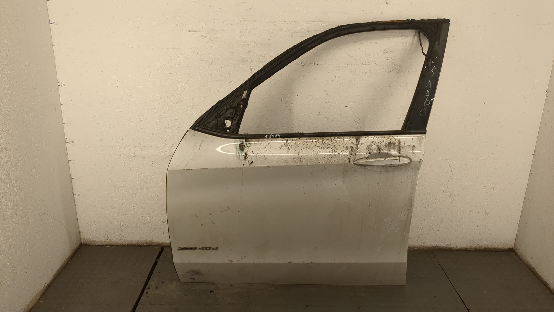 Дверь передняя левая