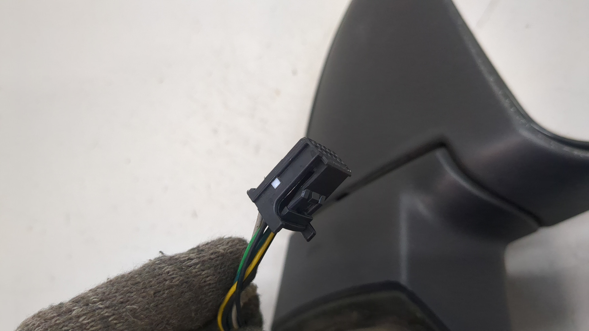 Зеркало правое электрическое