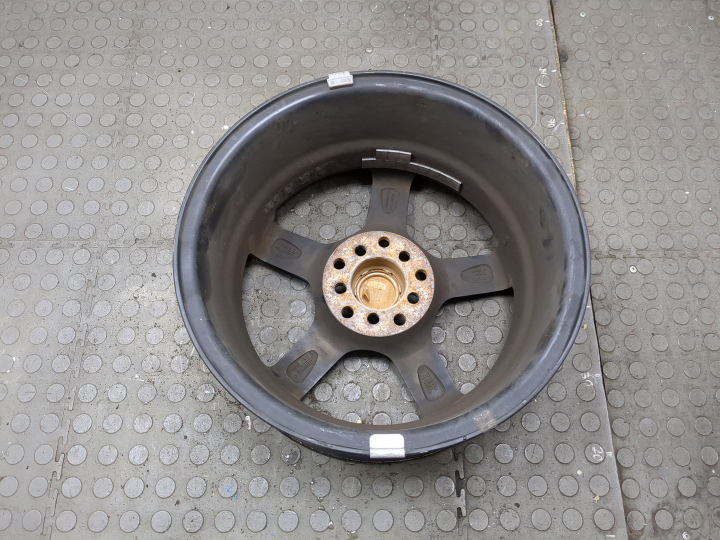 Диск колесный литой легкий сплав