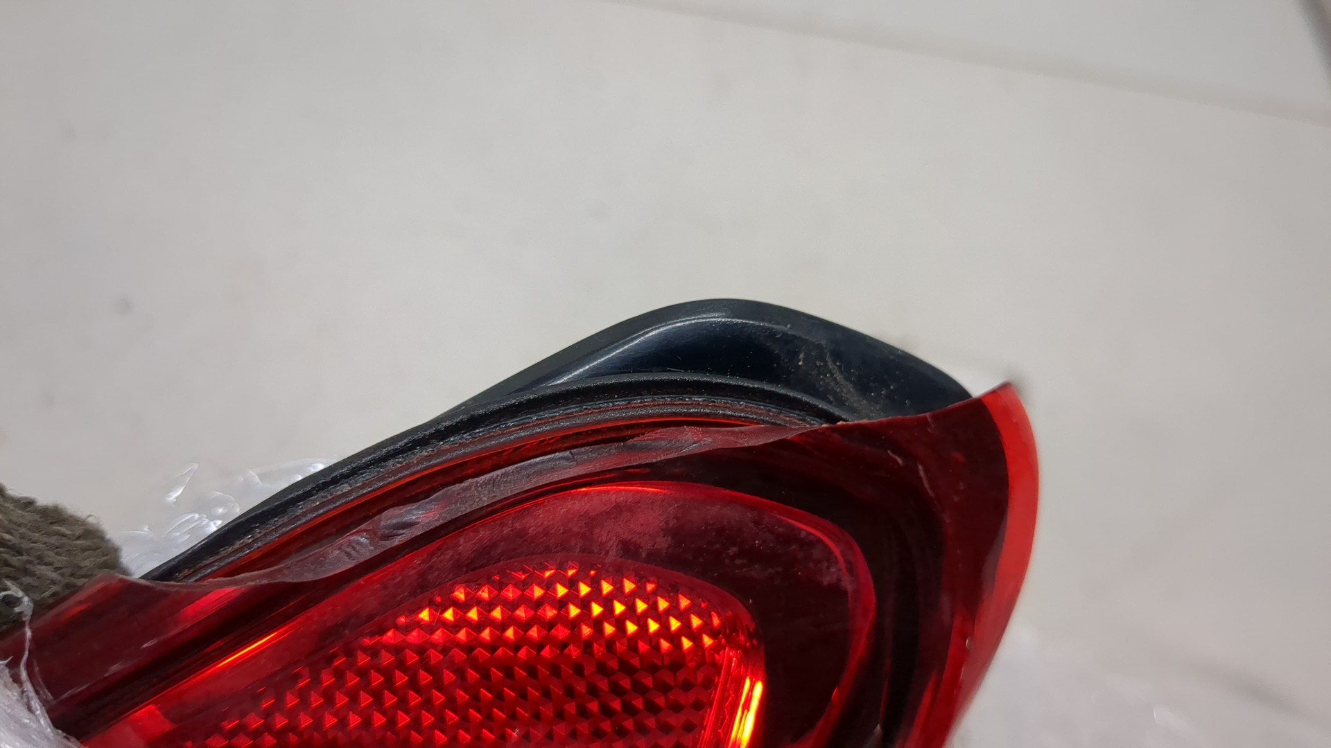 Фонарь задний левый