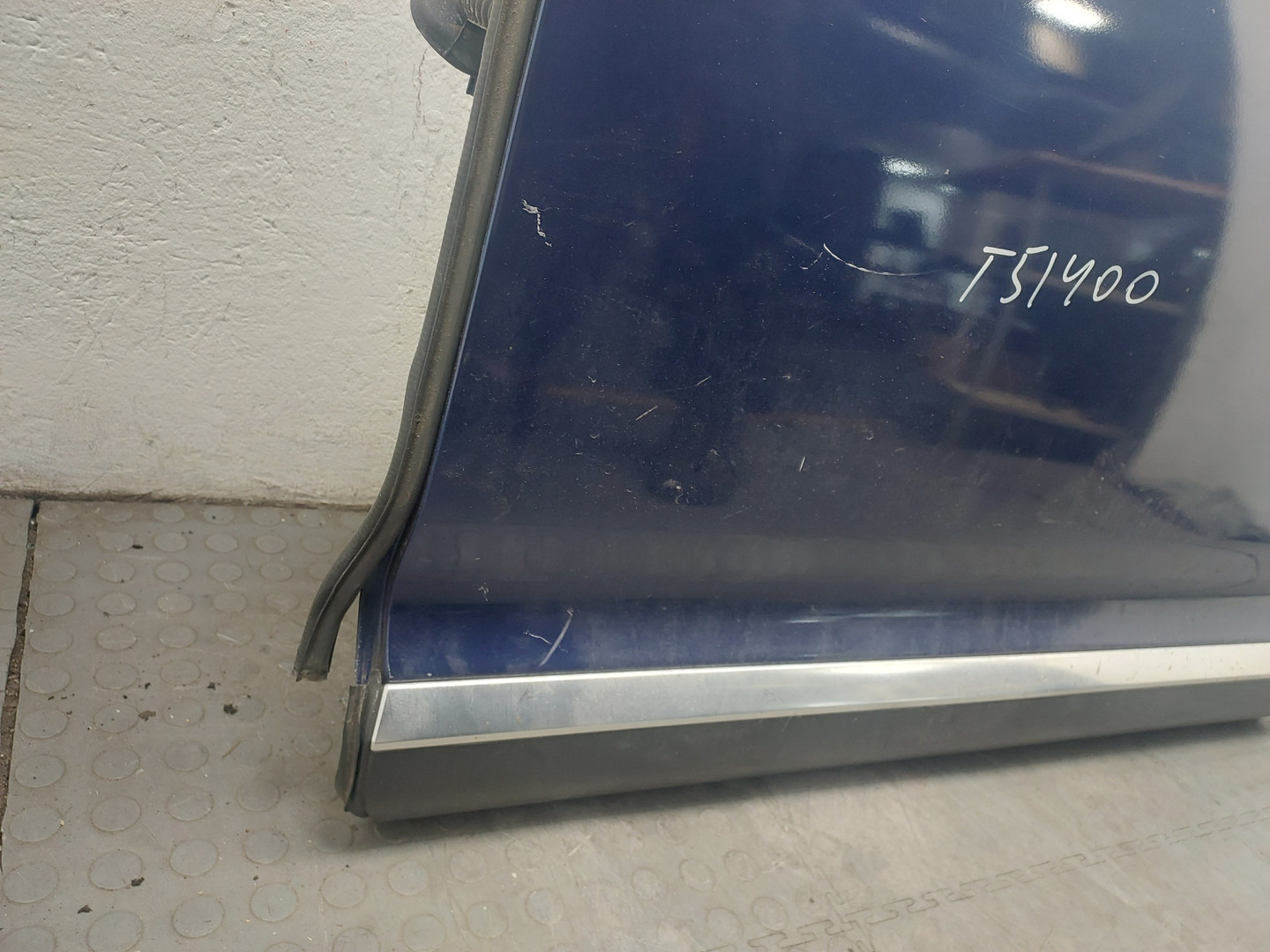 Дверь передняя левая