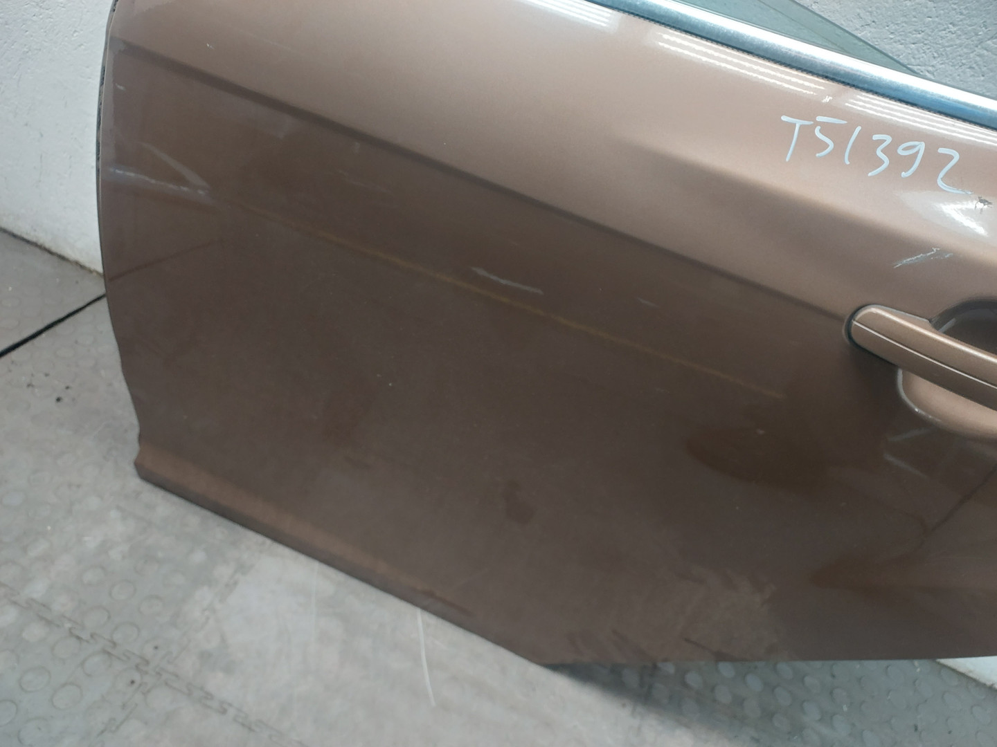 Дверь задняя левая