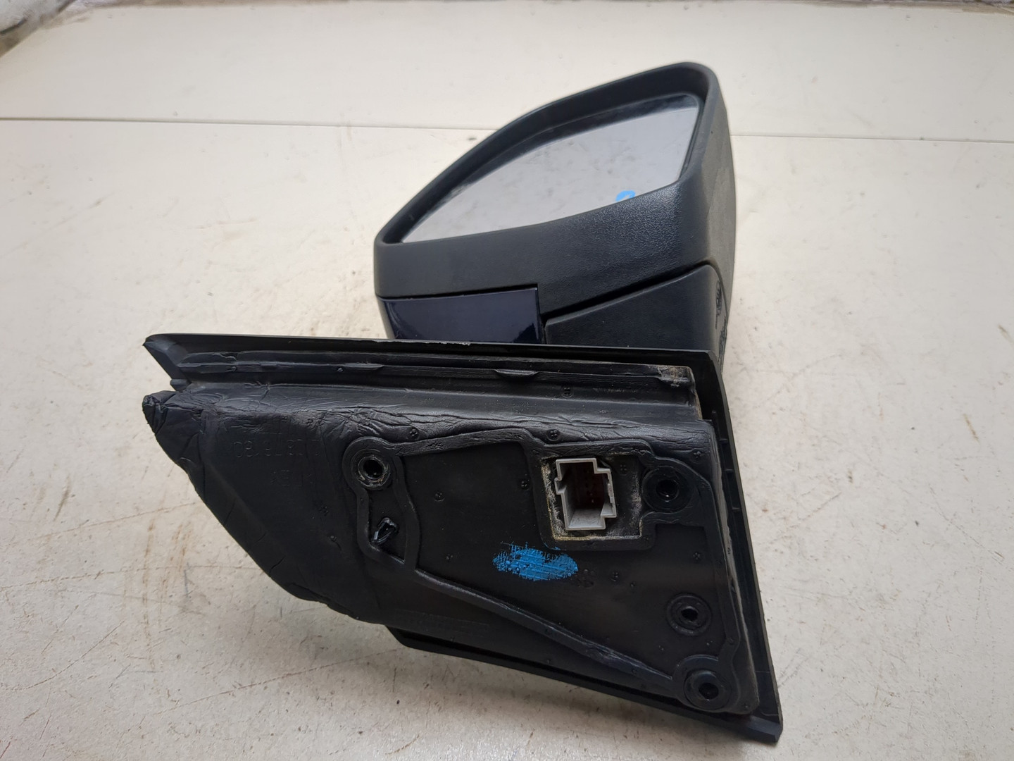 Зеркало правое электрическое