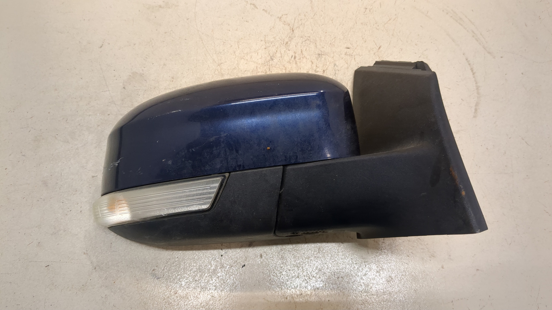 Зеркало правое электрическое