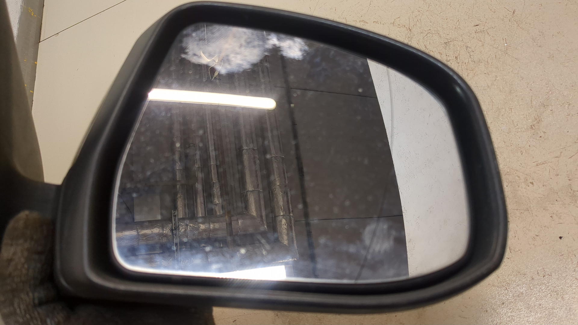 Зеркало правое электрическое