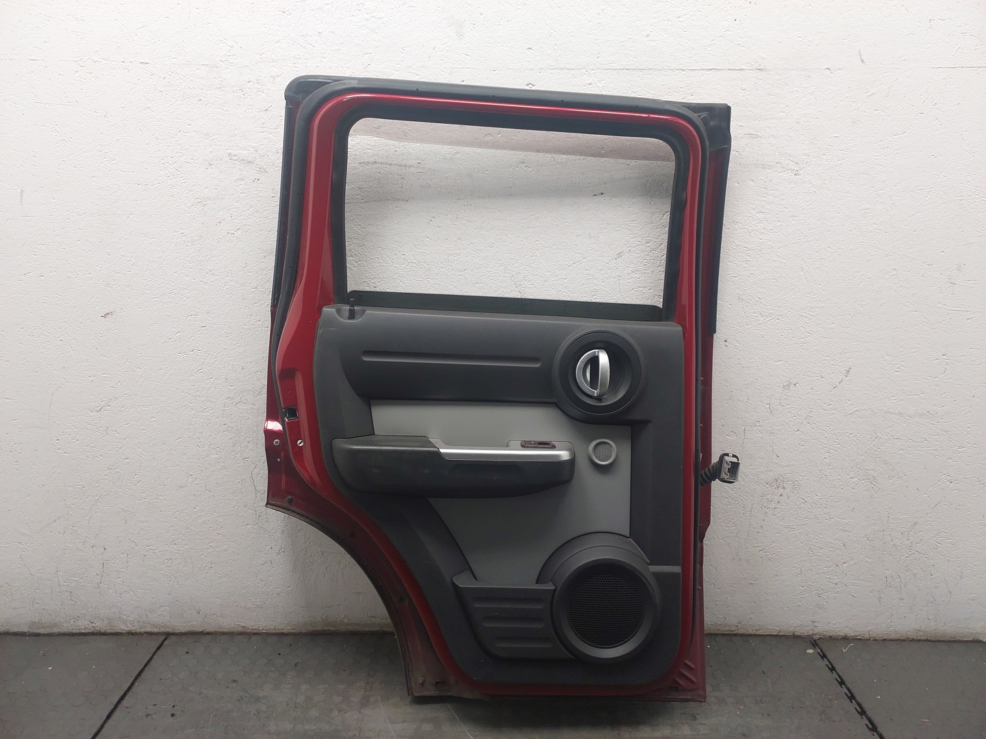 Дверь задняя левая