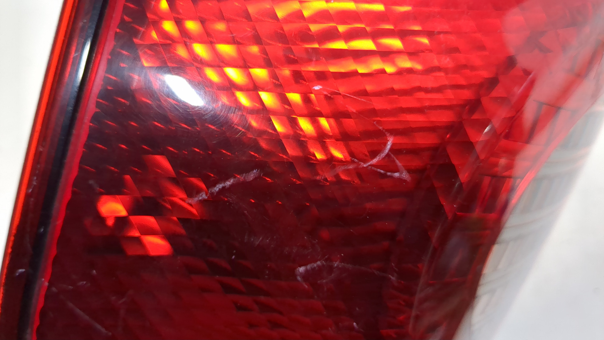 Фонарь задний левый