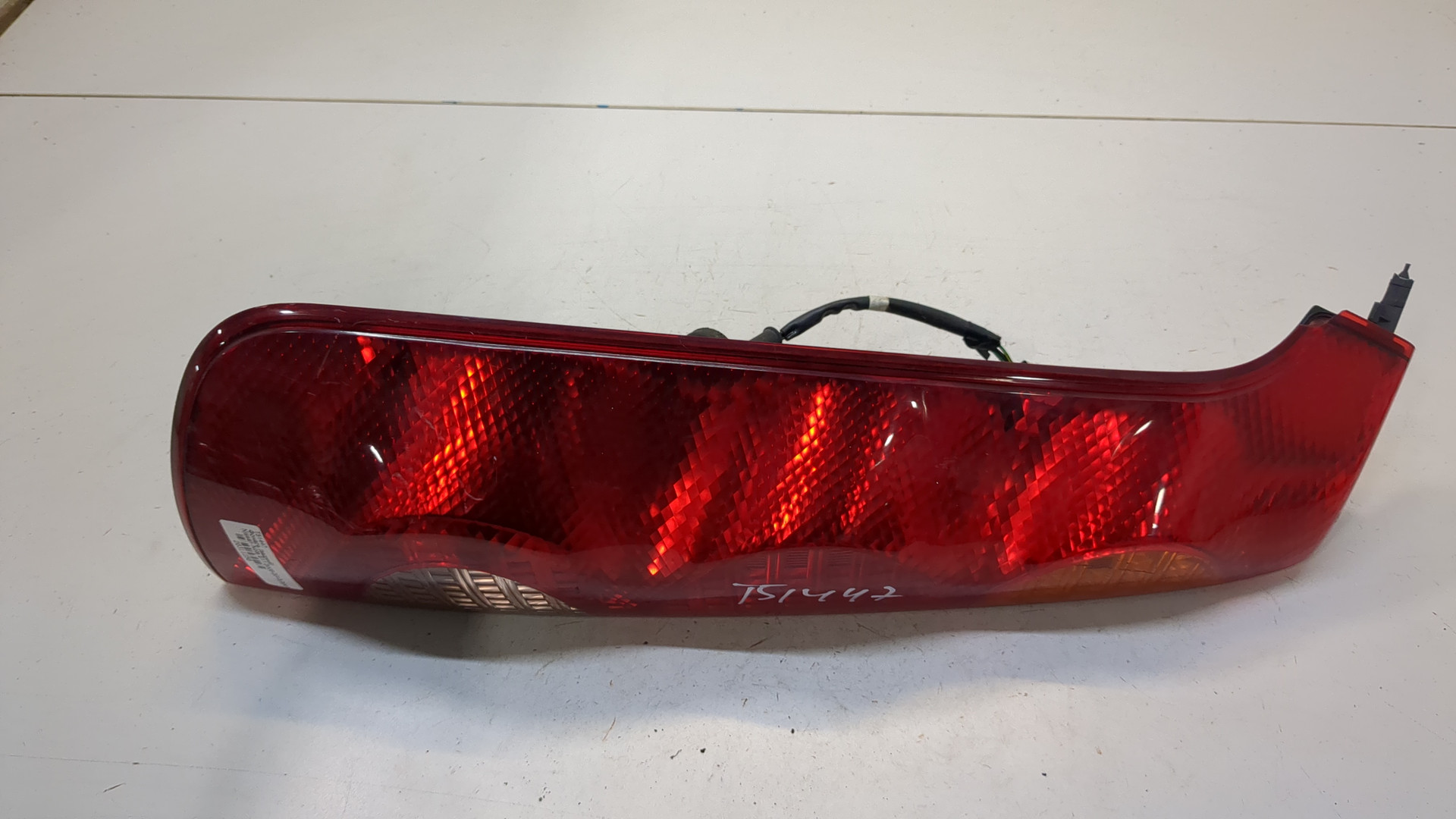 Фонарь задний левый