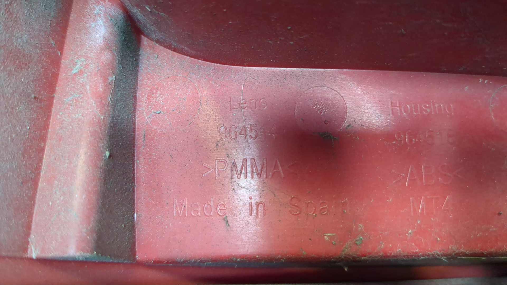 Фонарь задний правый