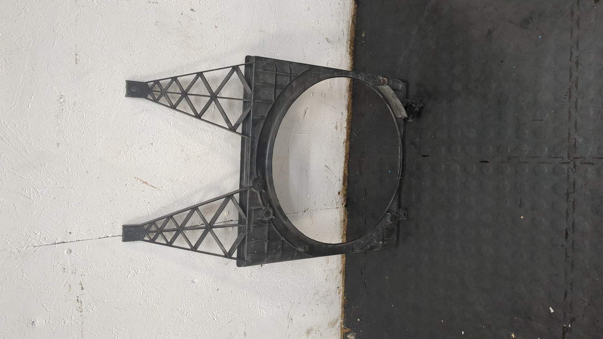 Диффузор вентилятора