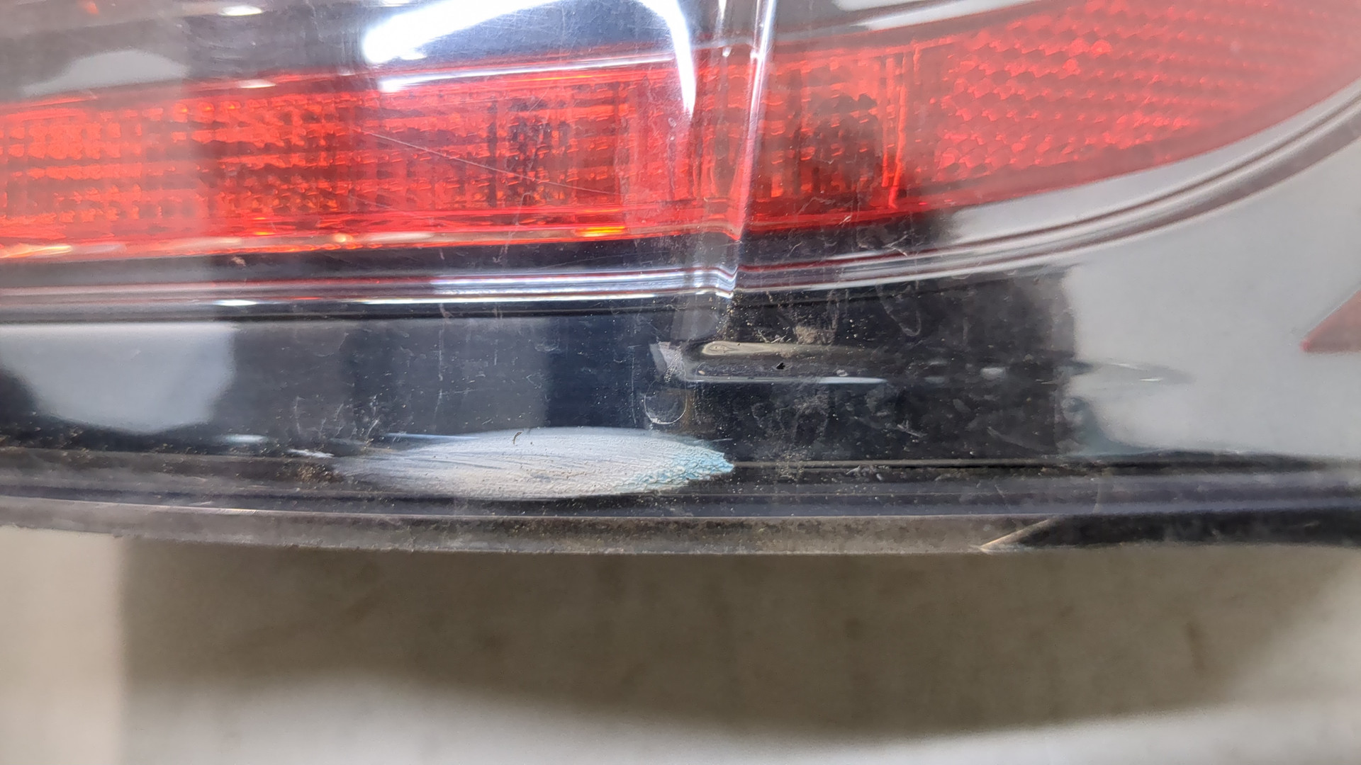 Фонарь задний правый