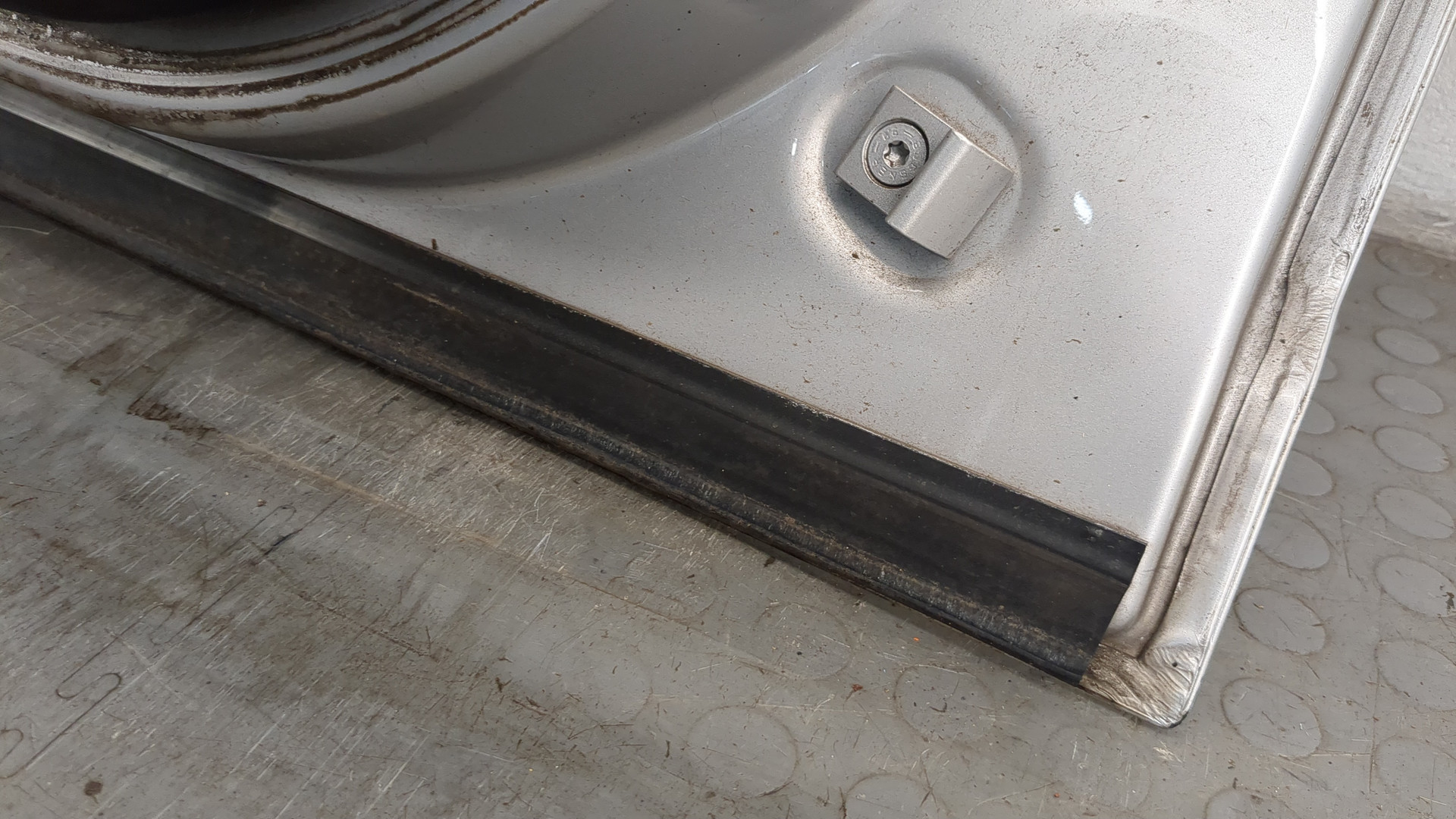 Дверь передняя правая