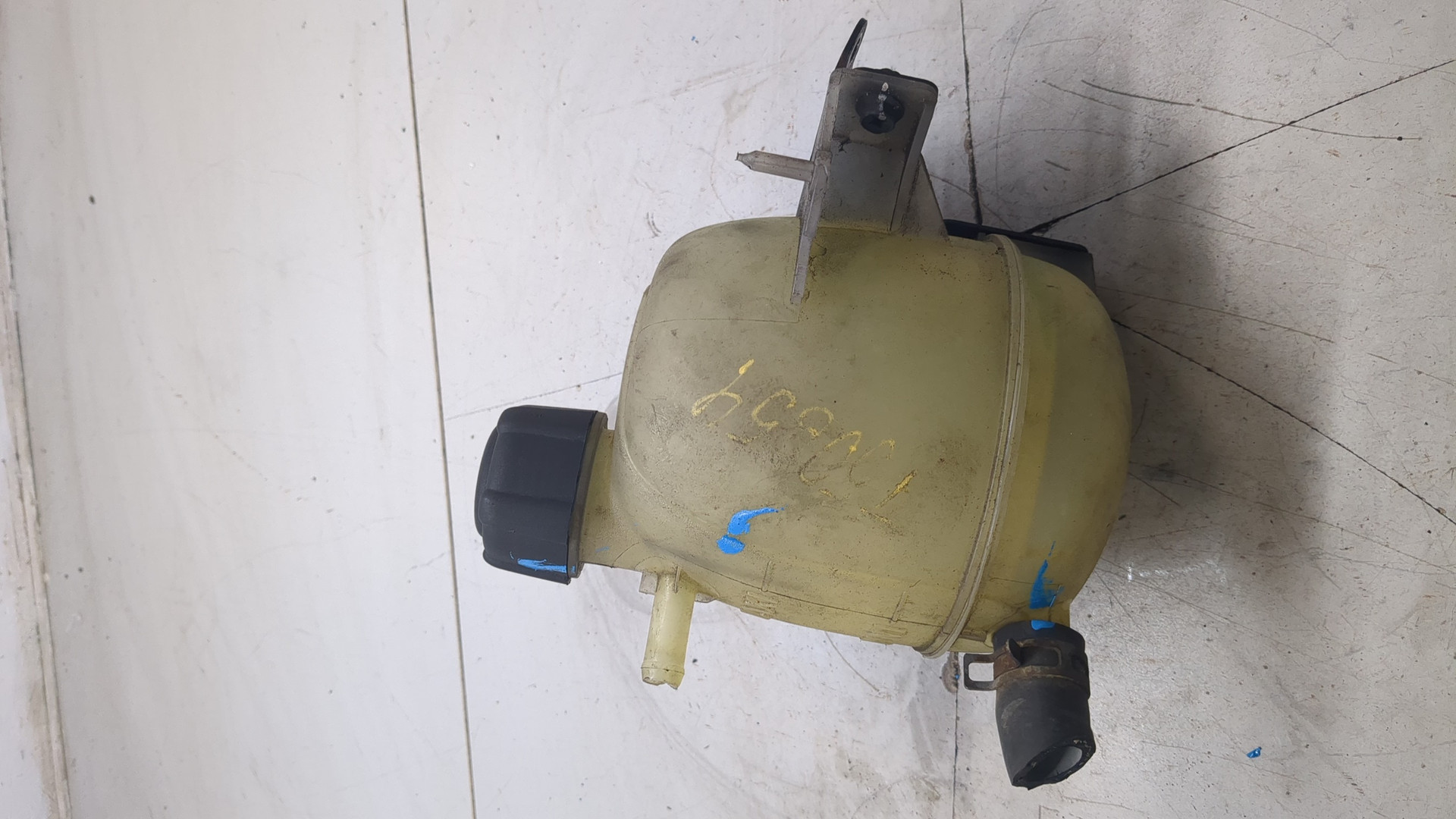 Бачок расширительный