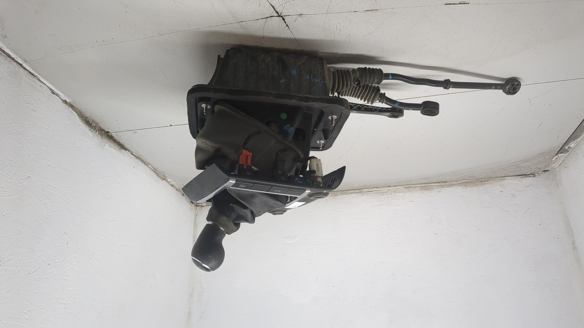 Кулиса МКПП / АКПП